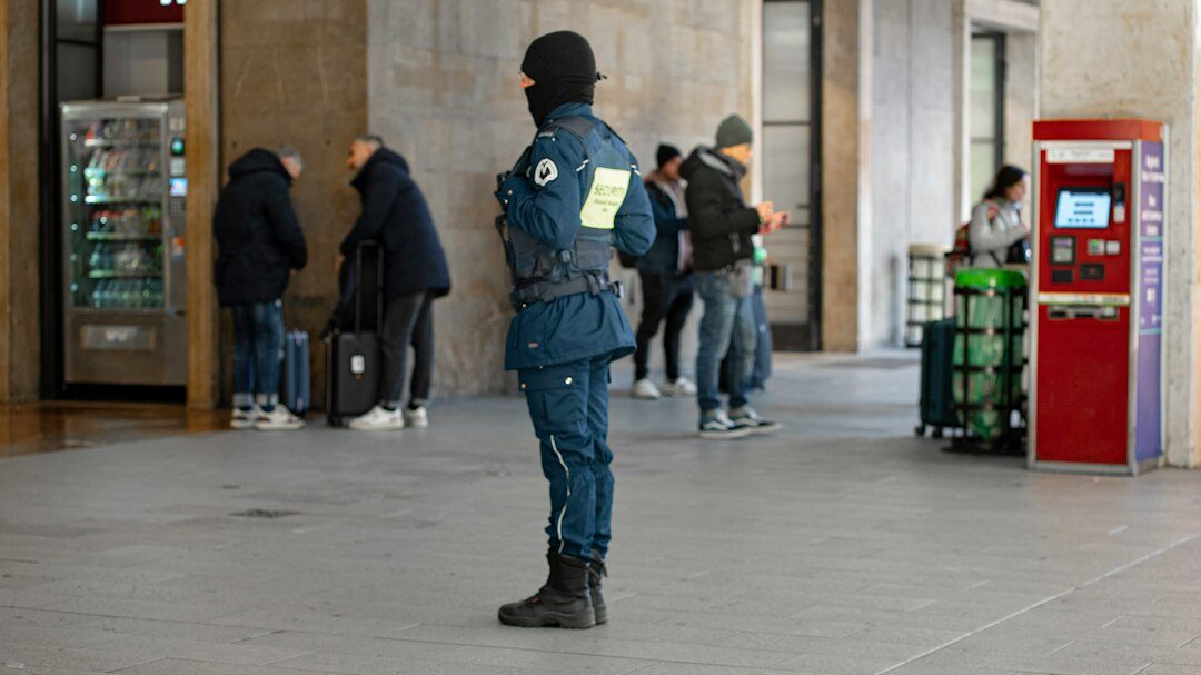 security guard monitoring store